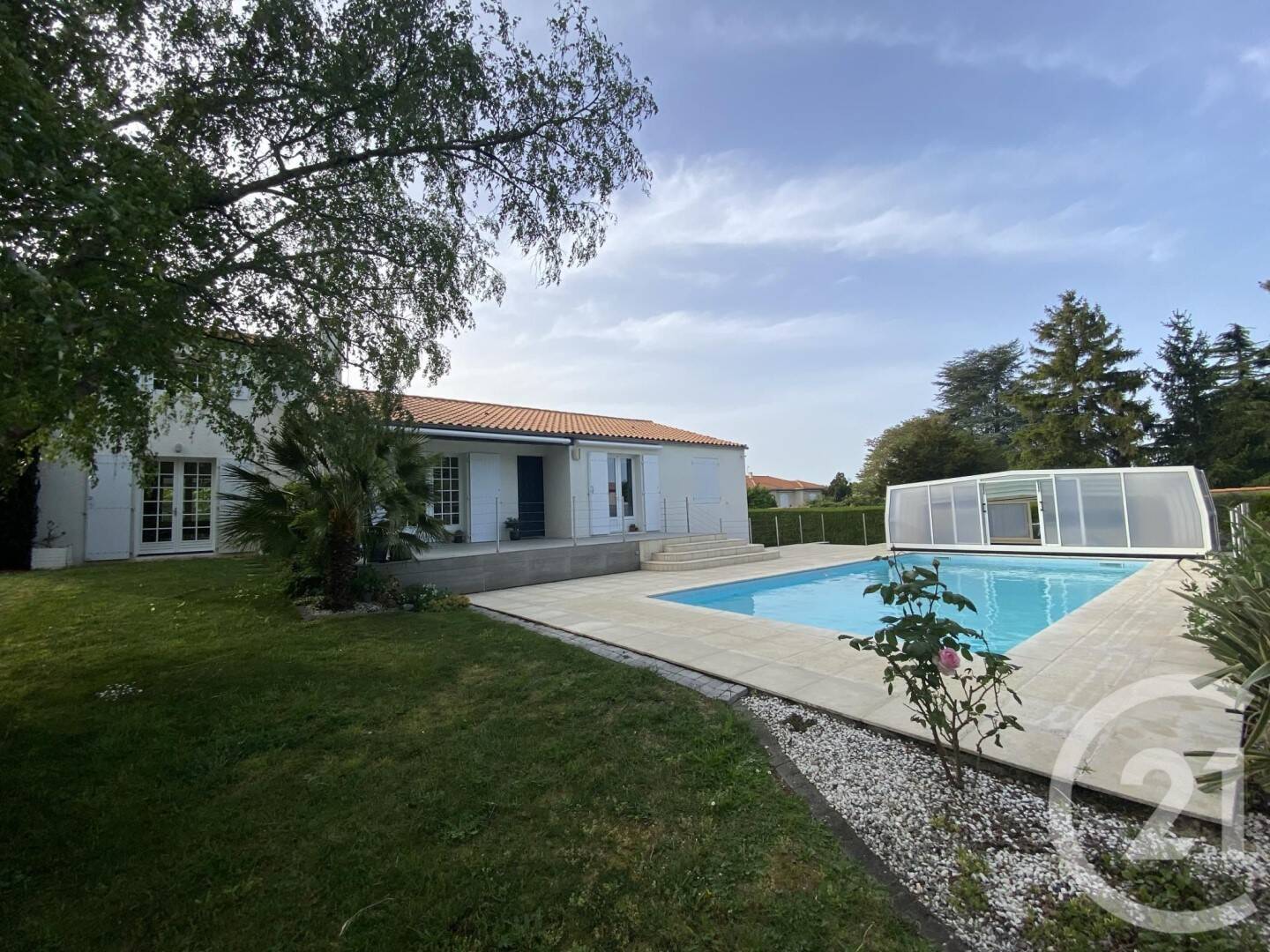 Maison 7 pièces 157 m² · à La Jarrie · 156,5 m² · 449 500 €