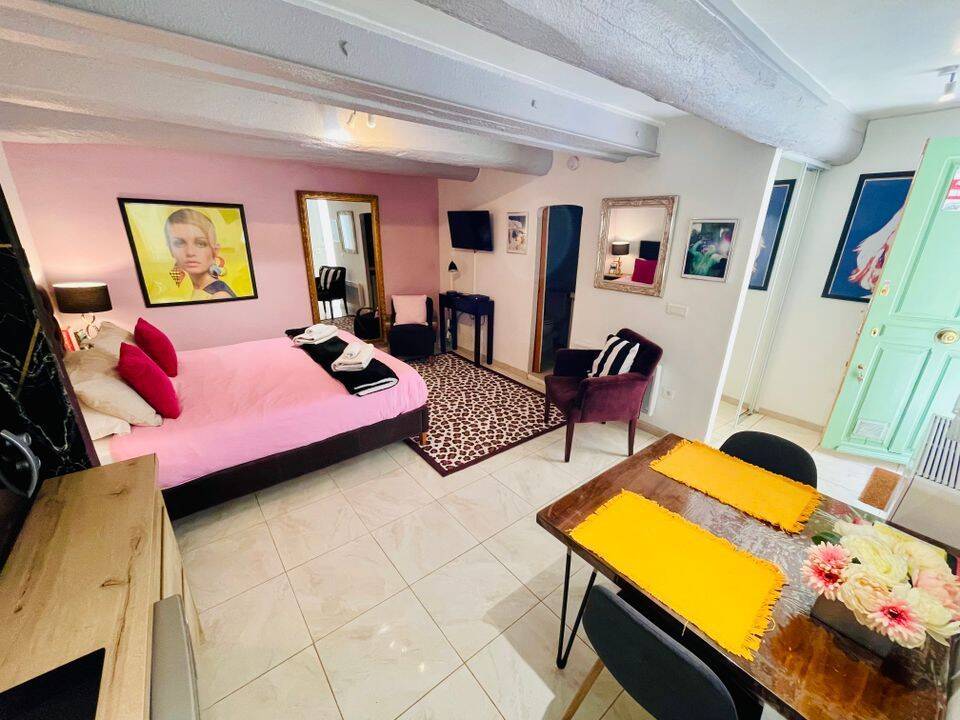 Appartement 1 pièce 24 m² · à Antibes · 24 m² · 800 €