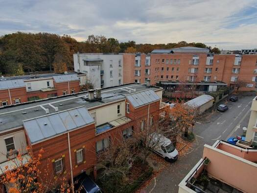 Appartement à vendre 109 900 € 1 pièce 41 m² Étage 5/8 Centre Urbain-Coquibus Évry-Courcouronnes 91000