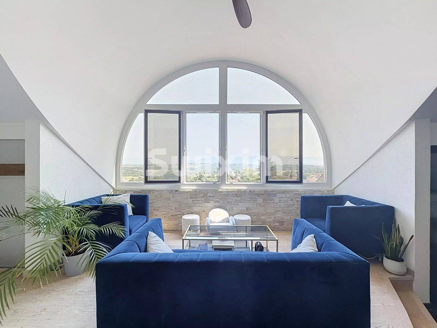 Appartement 7 pièces 207 m² · à Thoiry · 207 m² · 599 000 €