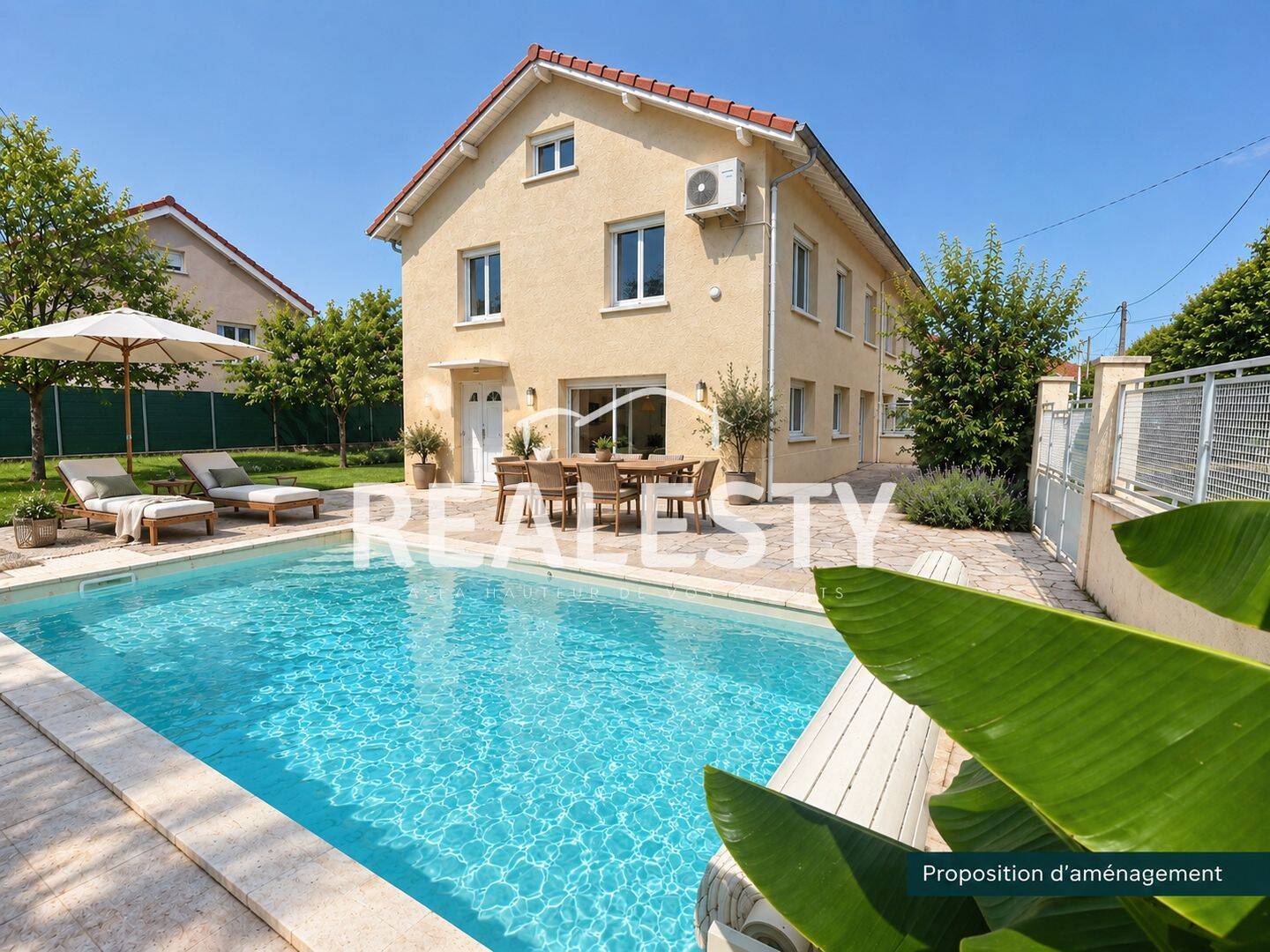 Maison 9 pièces 163 m² · à Lyon 8ème Arrondissement · 163 m² · 650 000 €