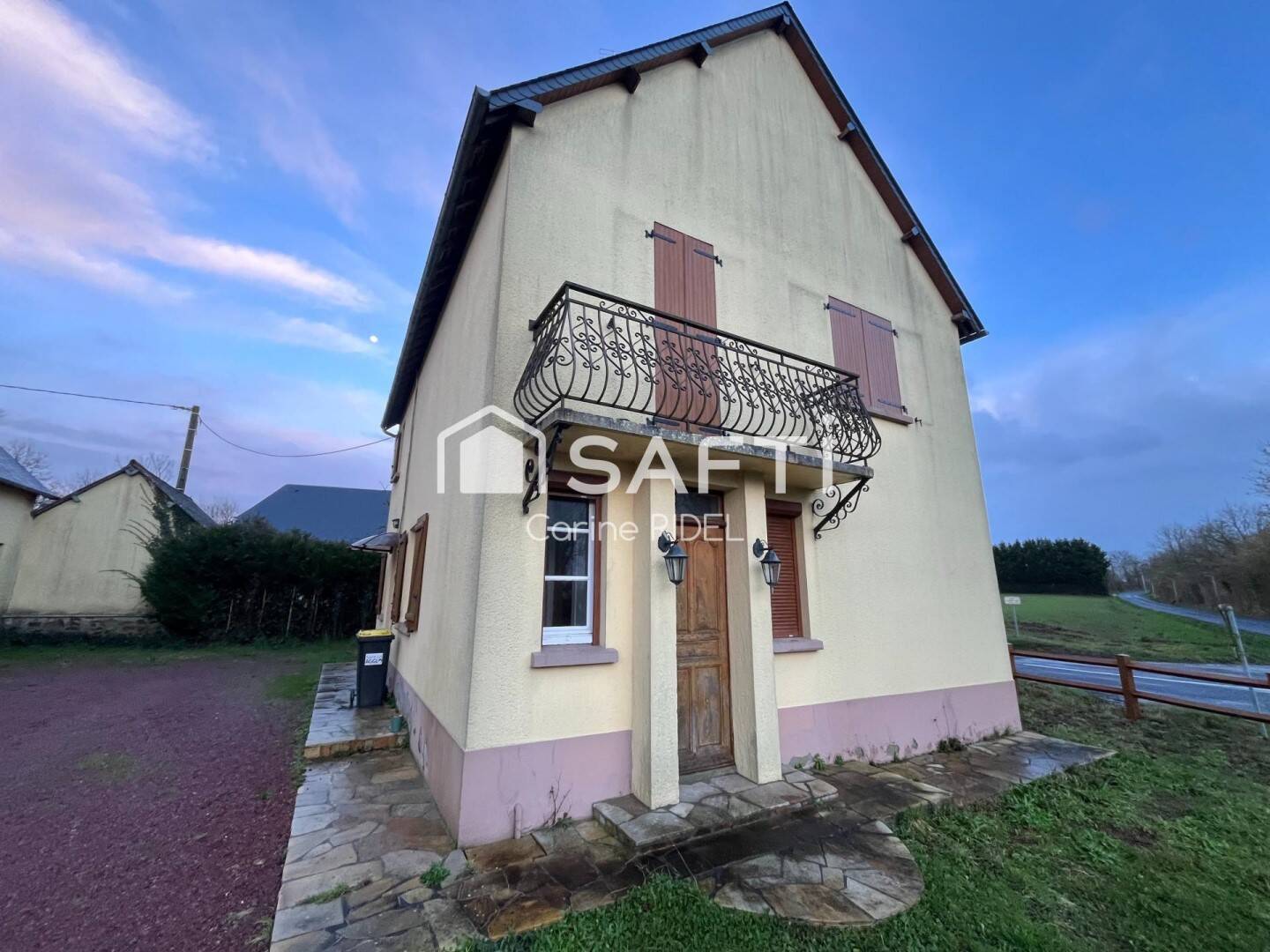Maison 4 pièces 115 m² · à Saint-Martin-de-Bonfossé · 115 m² · 109 000 €
