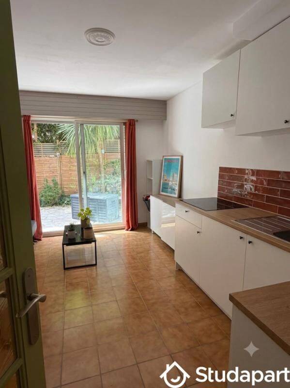 1 pièce 10 m² · à Nantes · 10 m² · 550 €