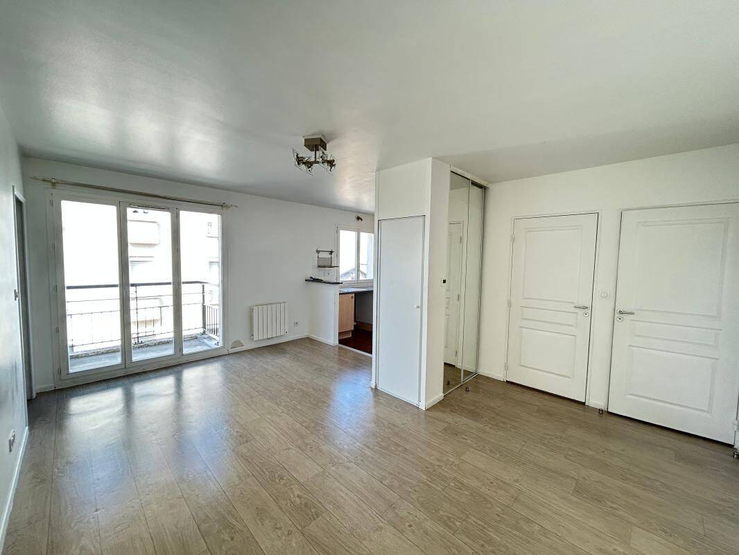 Appartement 2 pièces 42 m² · à Châtillon · 42,1 m² · 987 €