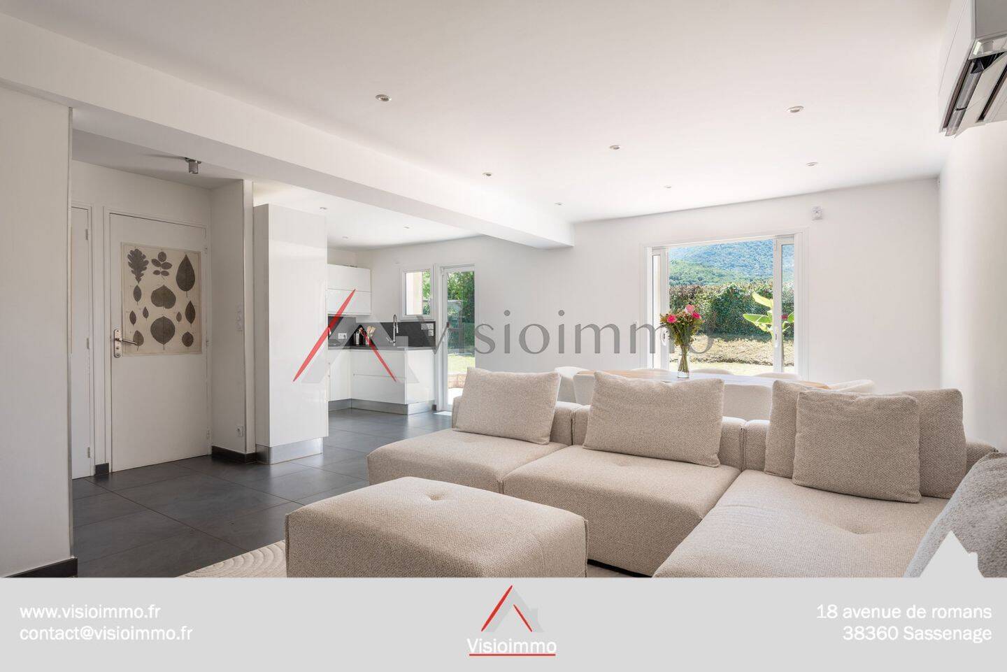 Maison 5 pièces 98 m² · à Jarrie · 98 m² · 369 500 €