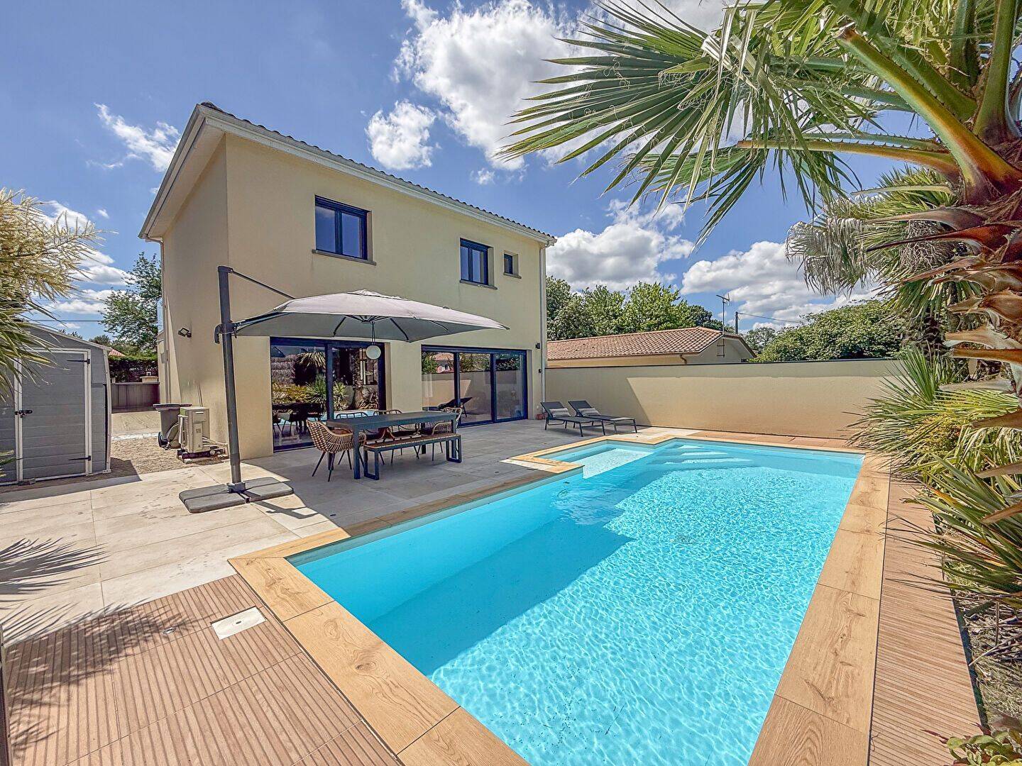 Maison 5 pièces 115 m² · à Saint-Médard-en-Jalles · 115 m² · 469 000 €