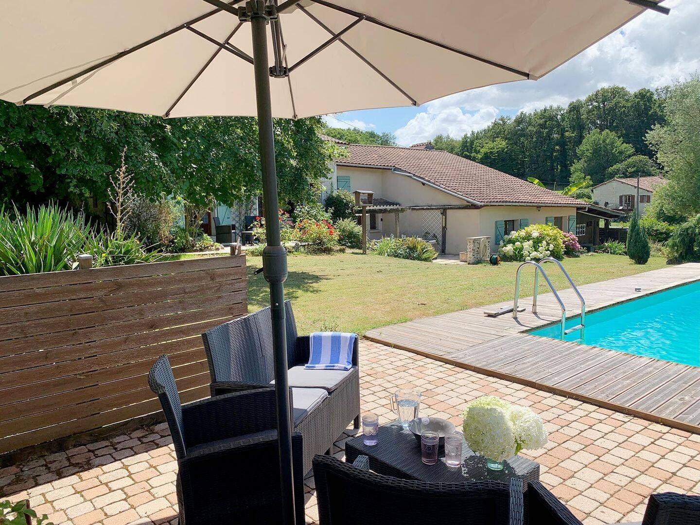 Maison 7 pièces 205 m² · à Les Essards · 205 m² · 256 500 €
