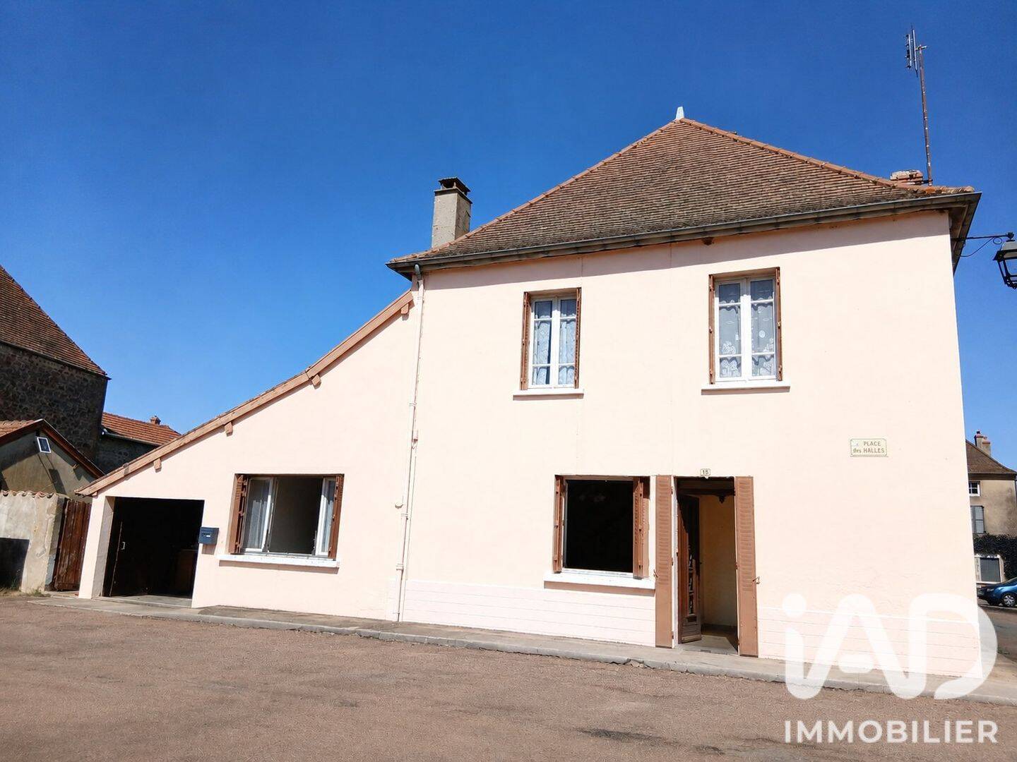 Maison 4 pièces 86 m² · à Saint-Christophe-en-Brionnais · 86 m² · 76 900 €