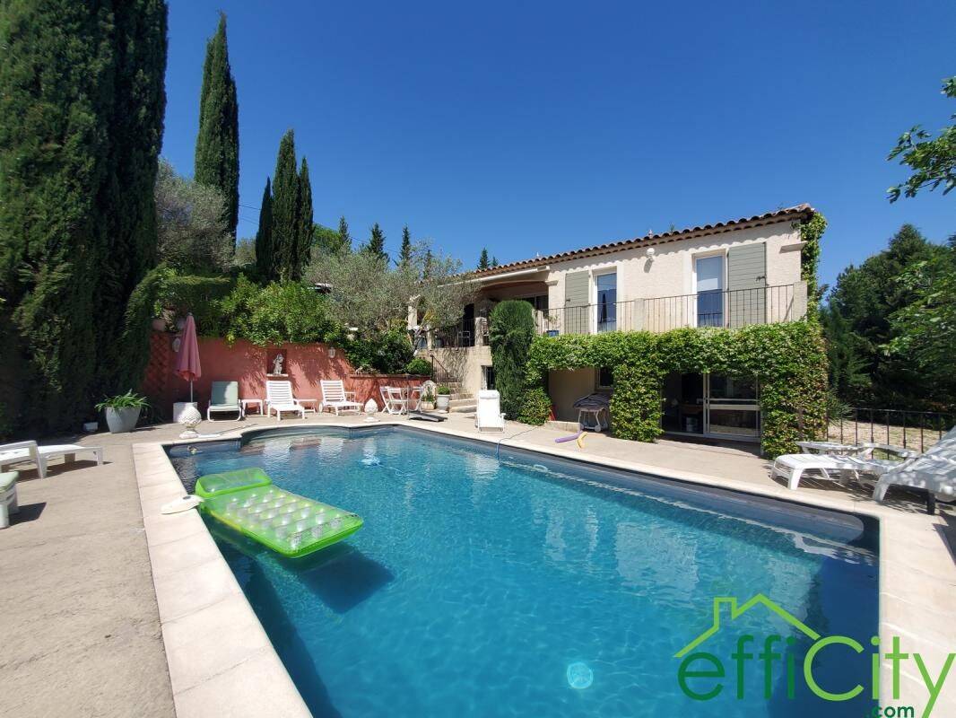 Maison 5 pièces 135 m² · à Cotignac · 135 m² · 740 000 €