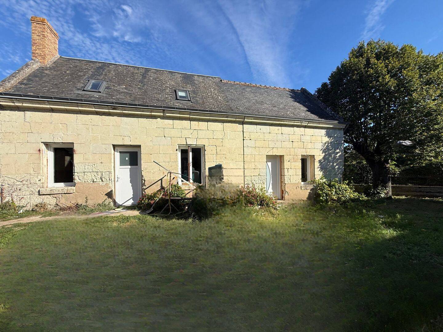 Maison 5 pièces 98 m² · à Bréhémont · 98,4 m² · 1 130 €/mois