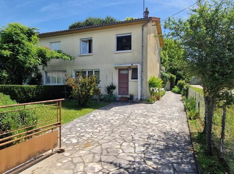 Maison 5 pièces 85 m² · à La Rochefoucauld-en-Angoumois · 85 m² · 96 624 €