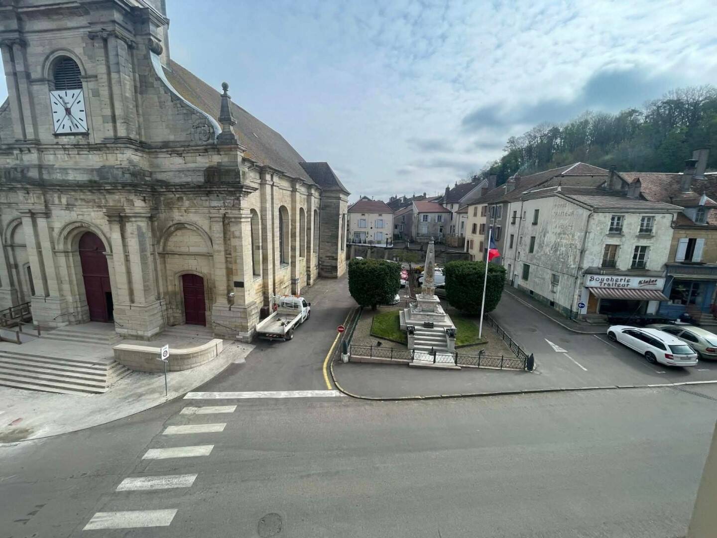 Appartement 4 pièces 132 m² · à Jussey · 132 m² · 601 €