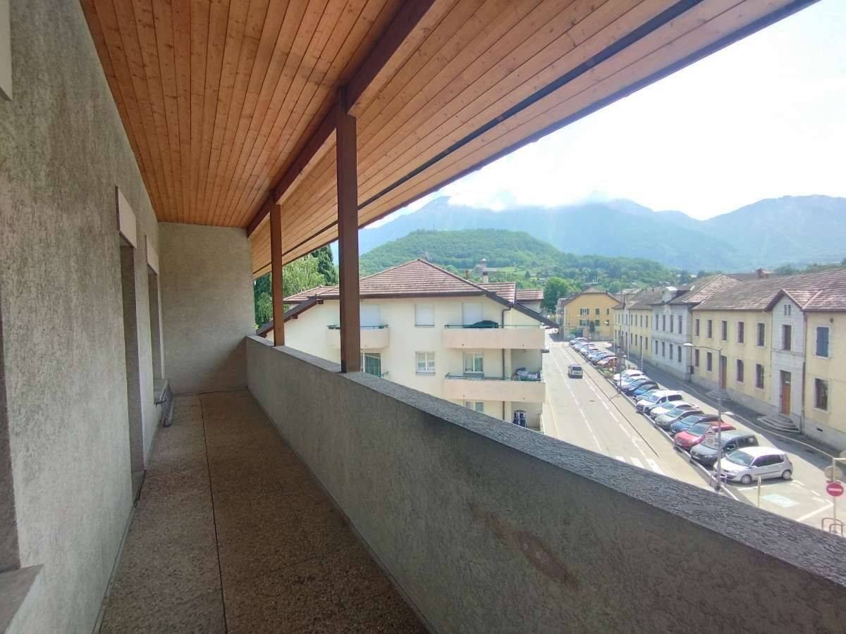 Appartement 4 pièces 76 m² · à Faverges-Seythenex · 76 m² · 215 000 €