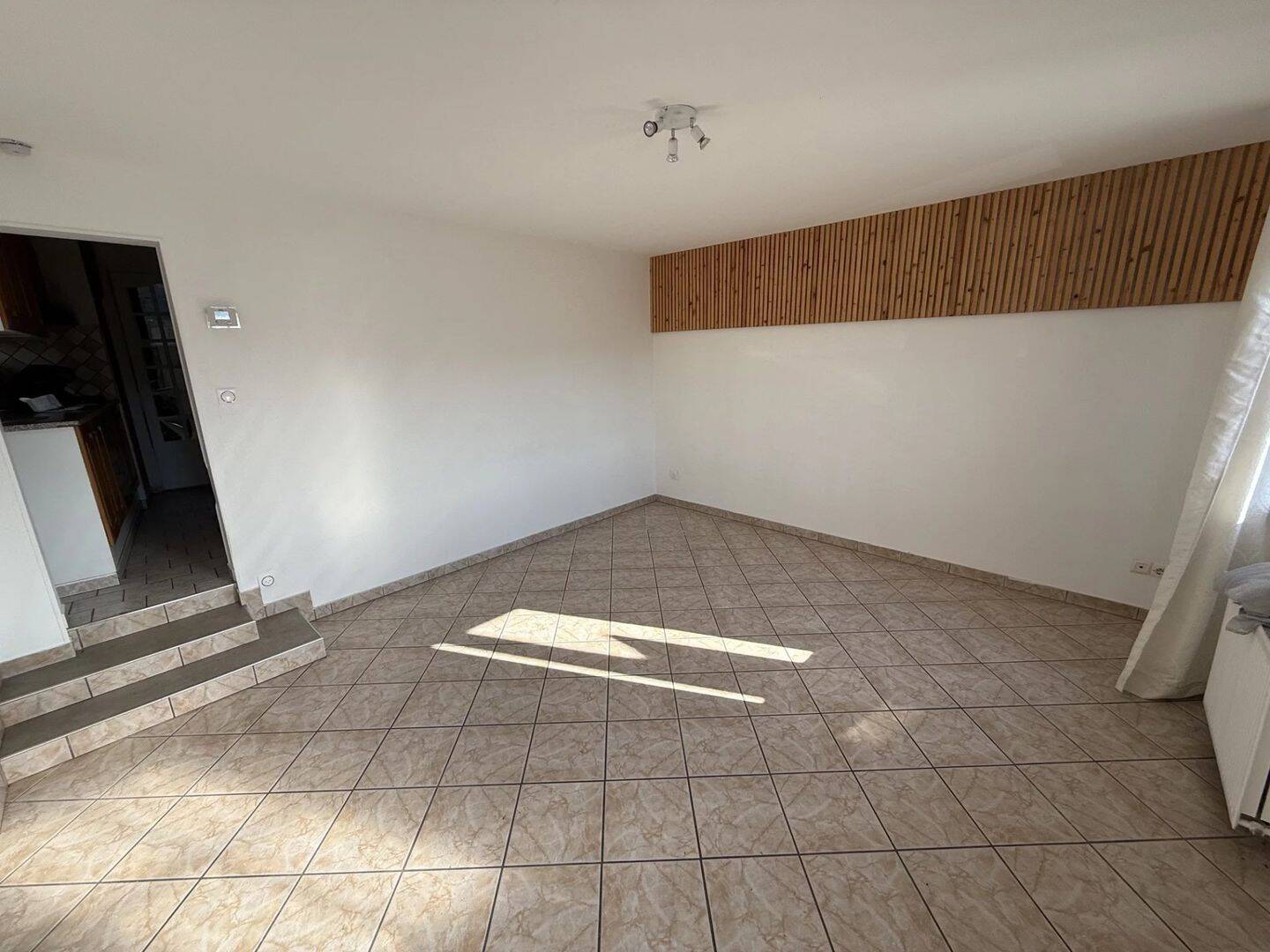 Maison 4 pièces 75 m² · à Déville-lès-Rouen · 75,1 m² · 570 €