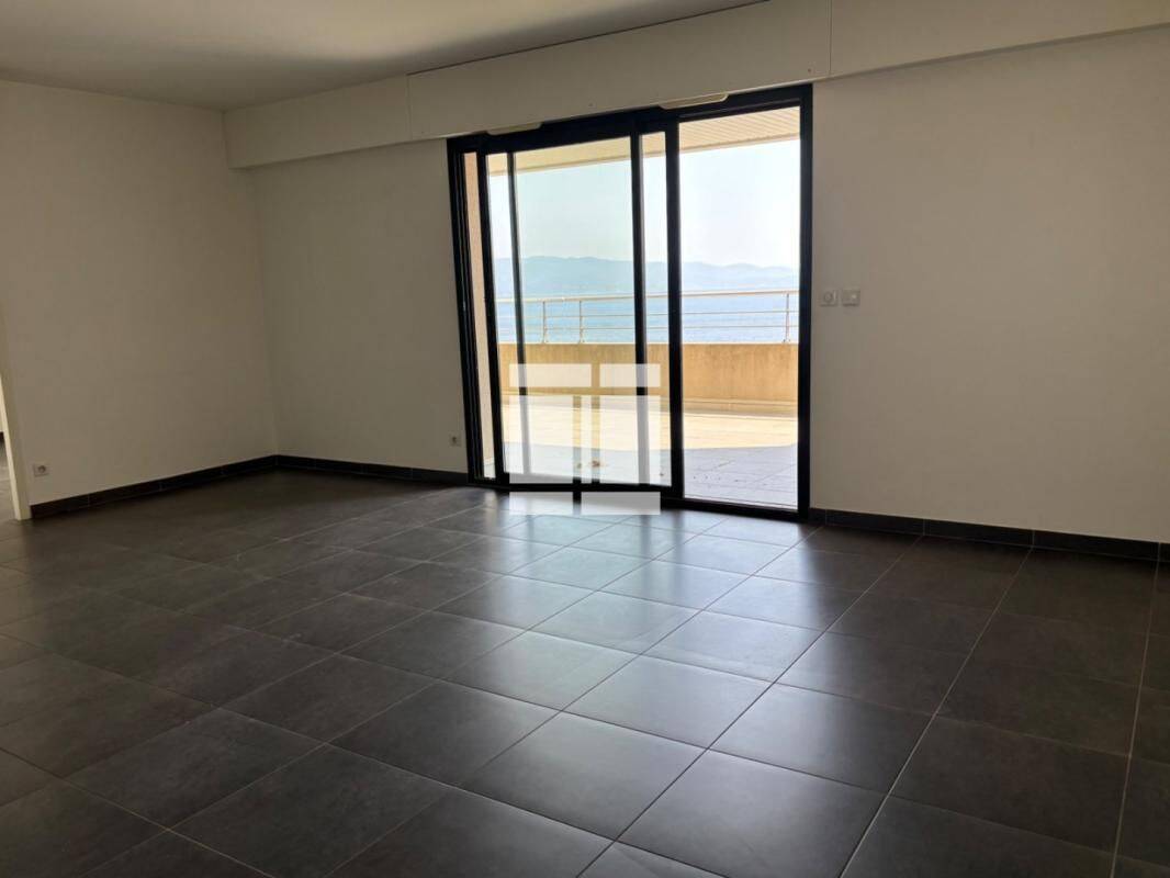 Appartement 2 pièces 54 m² · à Ajaccio · 54 m² · 315 000 €