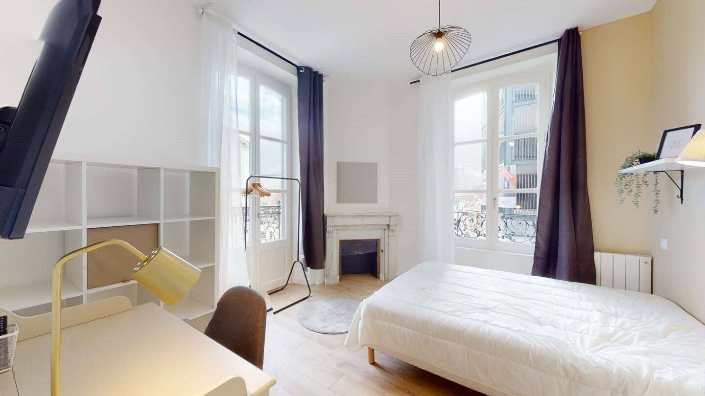 1 pièce 15 m² · à Clermont-Ferrand · 15 m² · 380 €