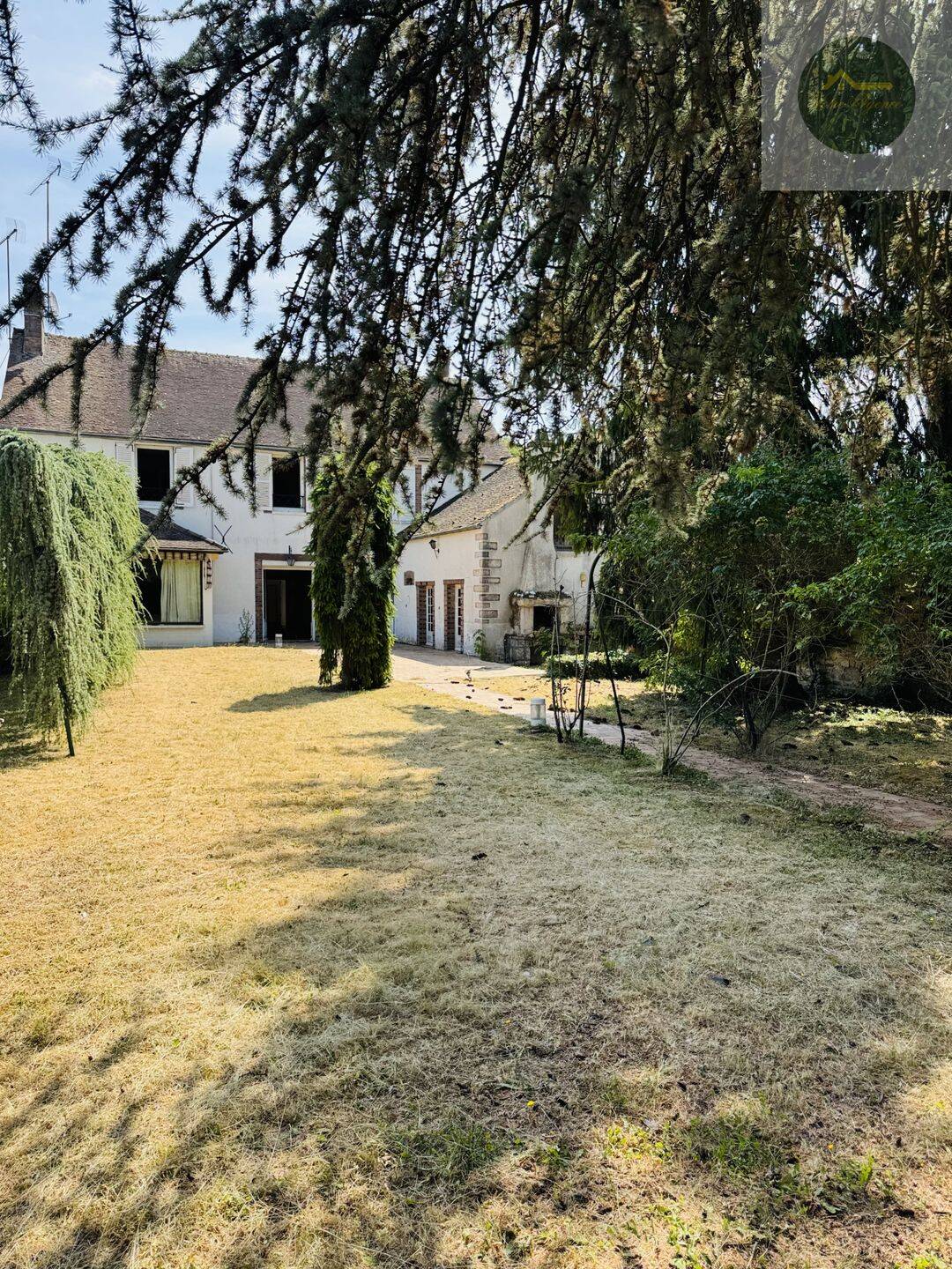 Maison 7 pièces 210 m² · à Égreville · 210 m² · 188 000 €