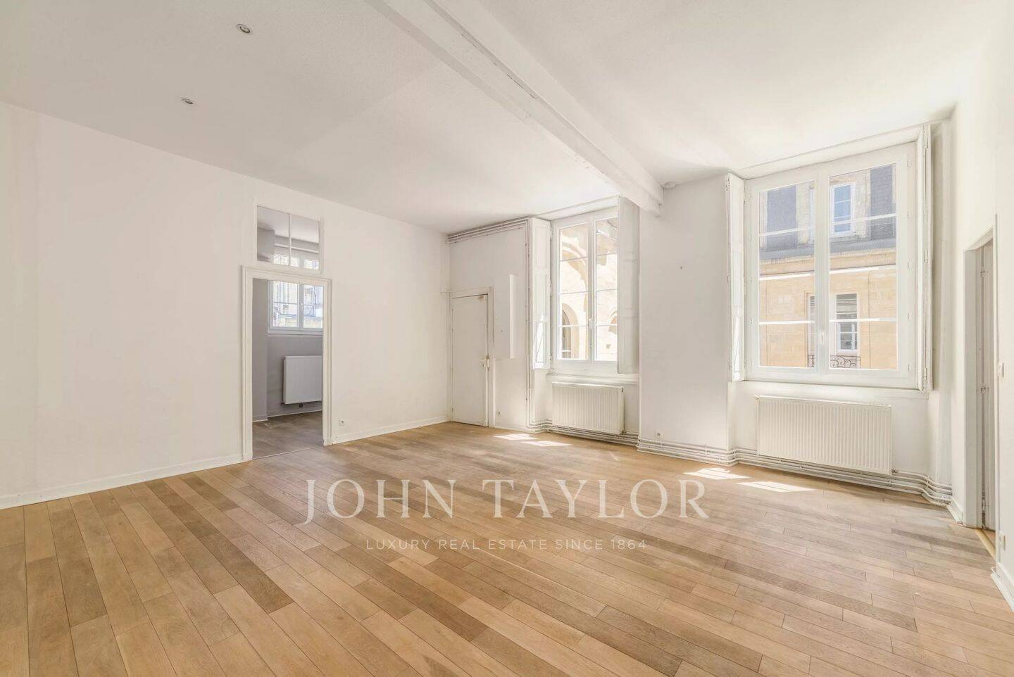 Appartement 2 pièces 75 m² · à Bordeaux · 74,8 m² · 1 300 €