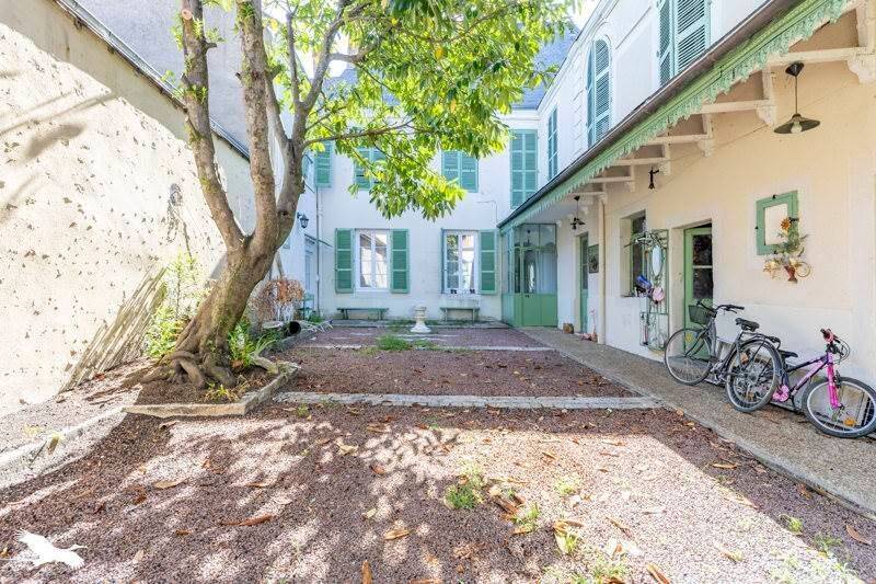 Maison 9 pièces 293 m² · à La Châtre · 293 m² · 437 808 €
