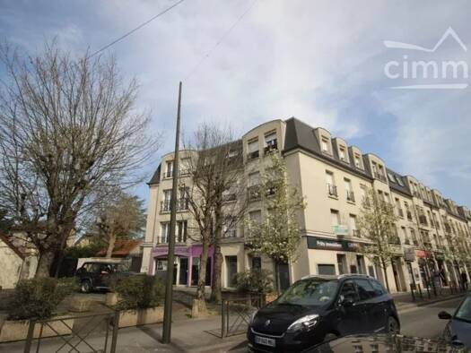 Appartement à louer 790 € 1 pièce 22,6 m² Étage 3/3 Guy Mocquet-Jean Mermoz Gournay-sur-Marne 93460