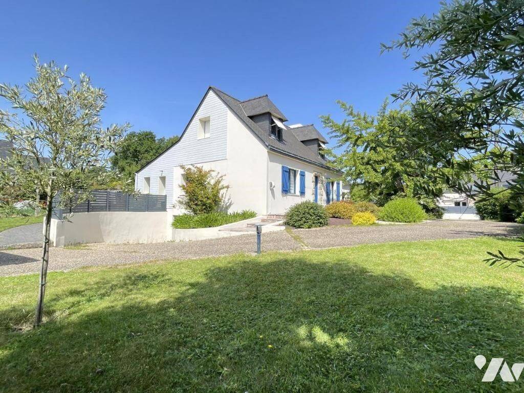 Maison 5 pièces 358 m² · à Theix-Noyalo · 358 m² · 487 500 €