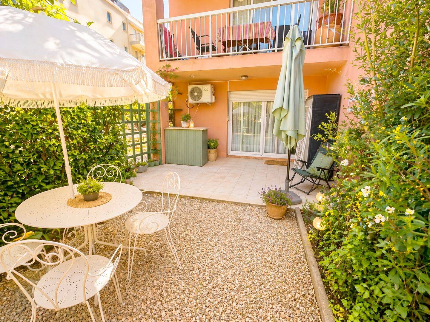 Appartement 1 pièce 31 m² · à Saint-Mandrier-sur-Mer · 31 m² · 192 000 €