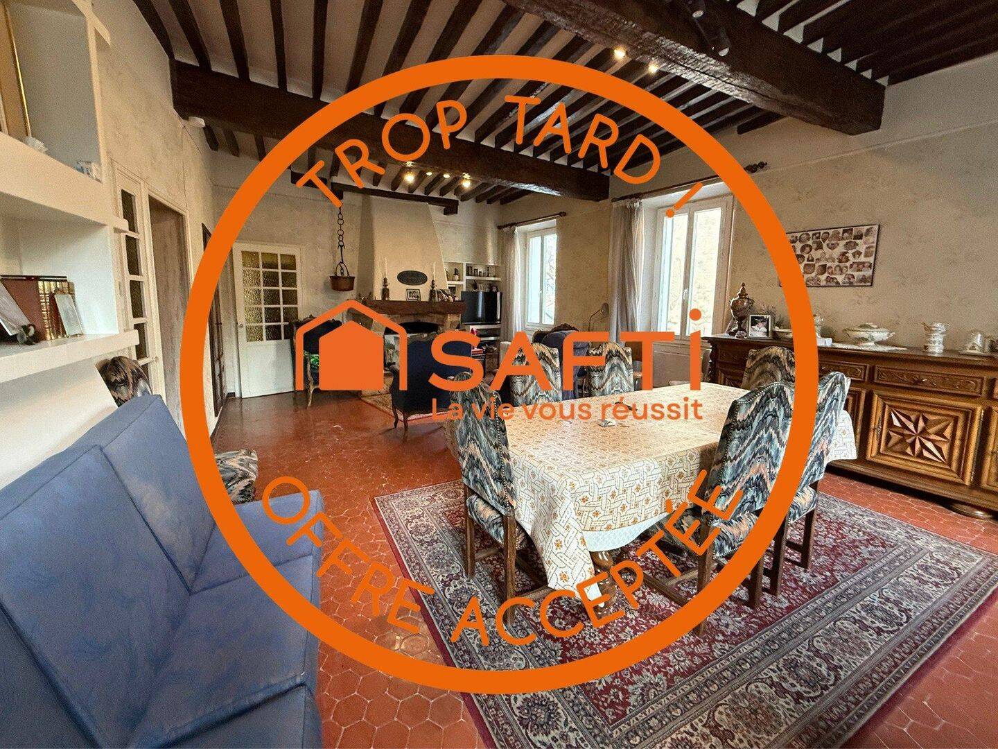 Maison 10 pièces 242 m² · à Cabasse · 242 m² · 210 000 €