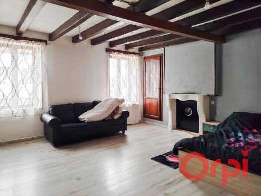 Maison à vendre 99 000 € 6 pièces 4 chambres 150 m² 871 m² de terrain Ainay-le-Château 03360