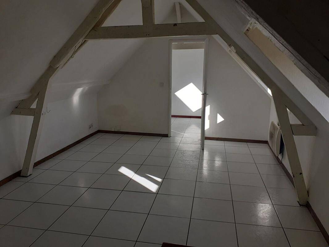 Appartement 1 pièce 25 m² · à Noyon · 25 m² · 495 €/mois