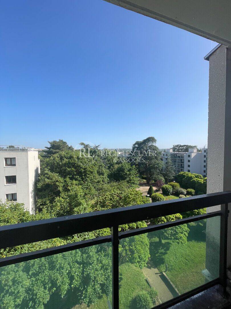 Appartement 3 pièces 91 m² · à Lyon 9ème Arrondissement · 90,5 m² · 1 350 €/mois