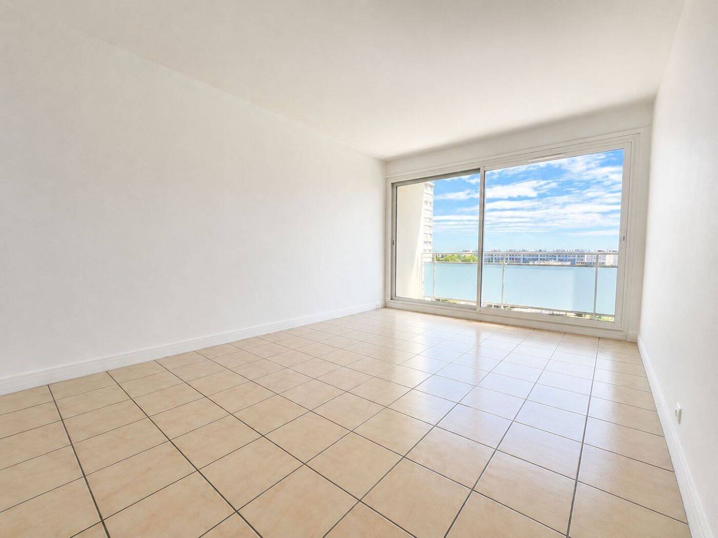 Appartement 2 pièces 45 m² · à Ris-Orangis · 45 m² · 112 000 €