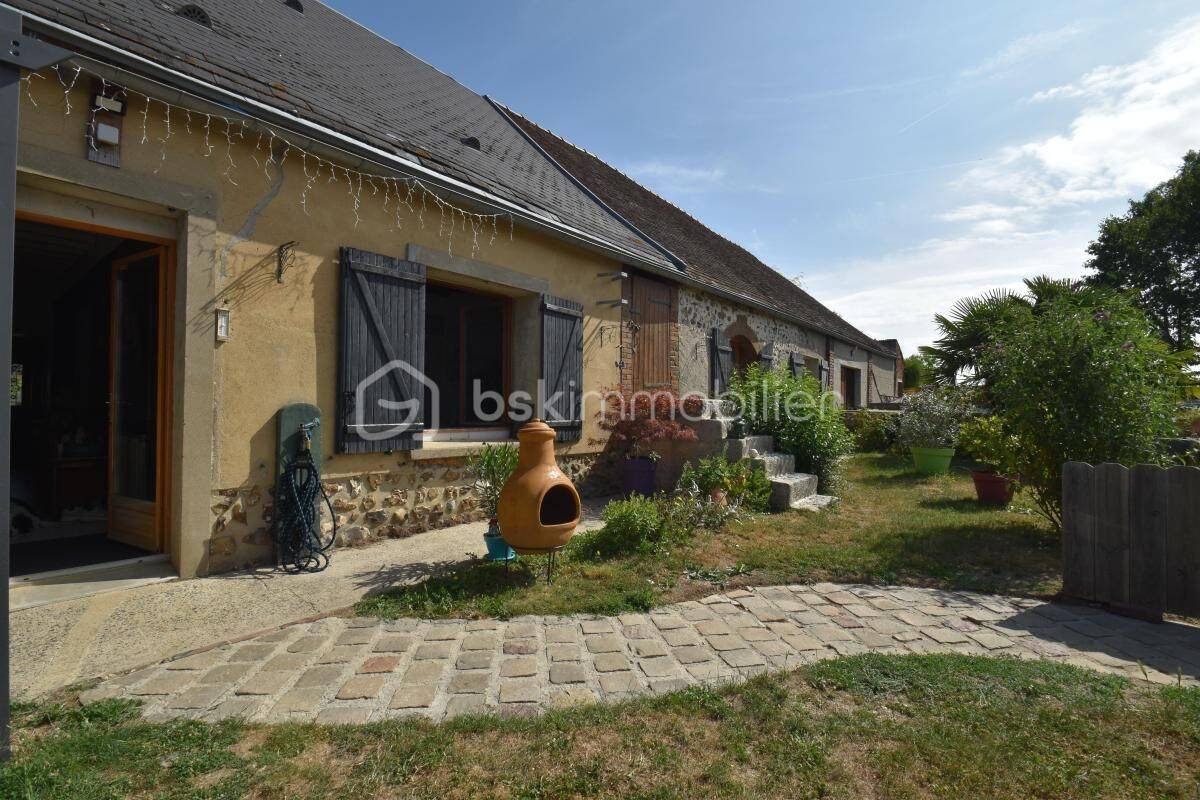 Maison 6 pièces 123 m² · à Coltainville · 123 m² · 250 000 €