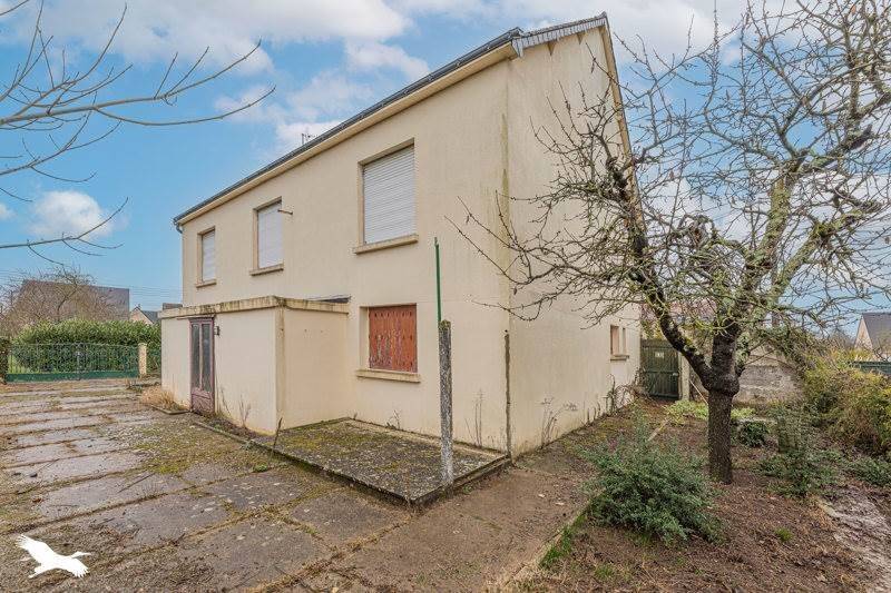 Maison 6 pièces 175 m² · à Nazelles-Négron · 175 m² · 182 069 €