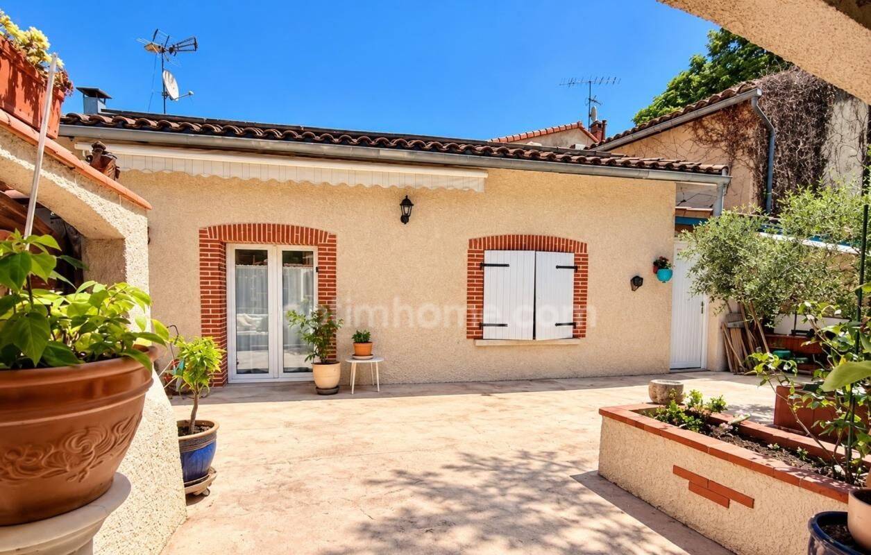 Maison 5 pièces 215 m² · à Gagnac-sur-Garonne · 215 m² · 369 000 €
