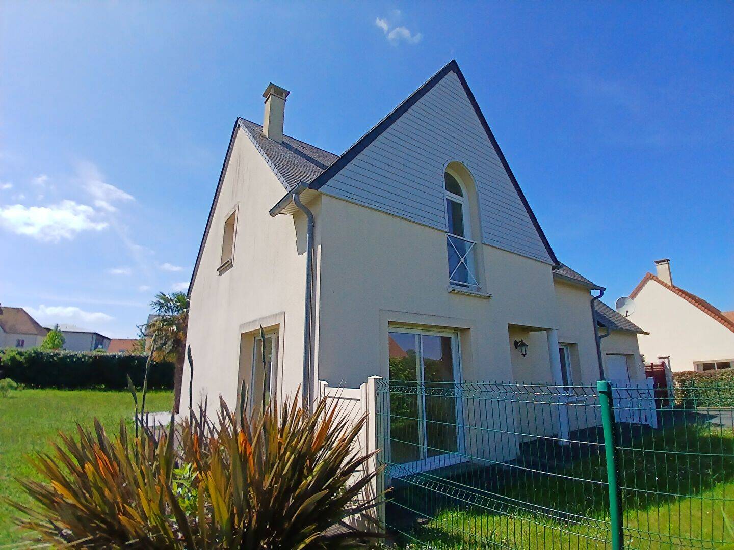 Maison 5 pièces 111 m² · à Courseulles-sur-Mer · 111 m² · 412 000 €
