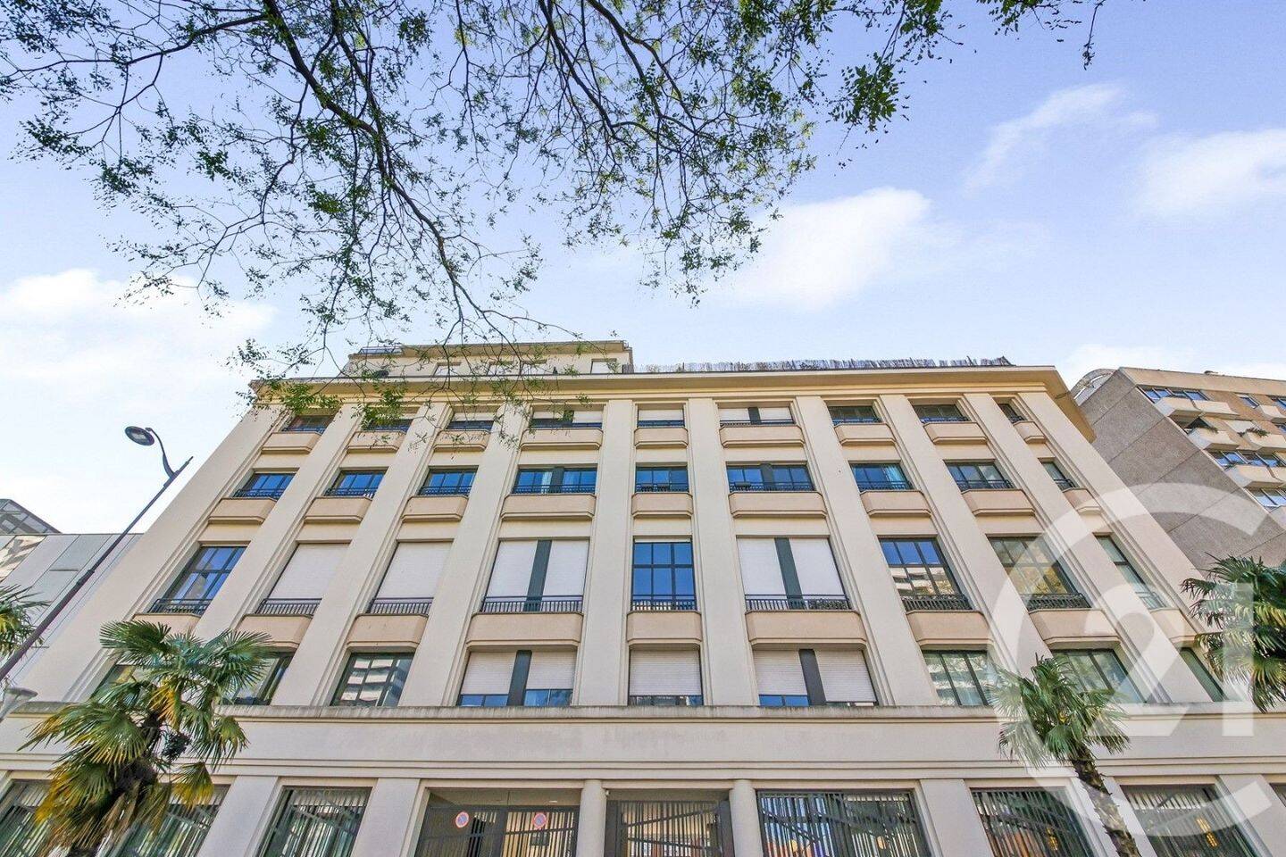 Appartement 2 pièces 49 m² · à Paris 19ème Arrondissement · 48,7 m² · 340 000 €