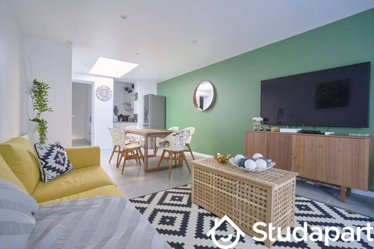 1 pièce 14 m² · à Lille · 14 m² · 520 €/mois
