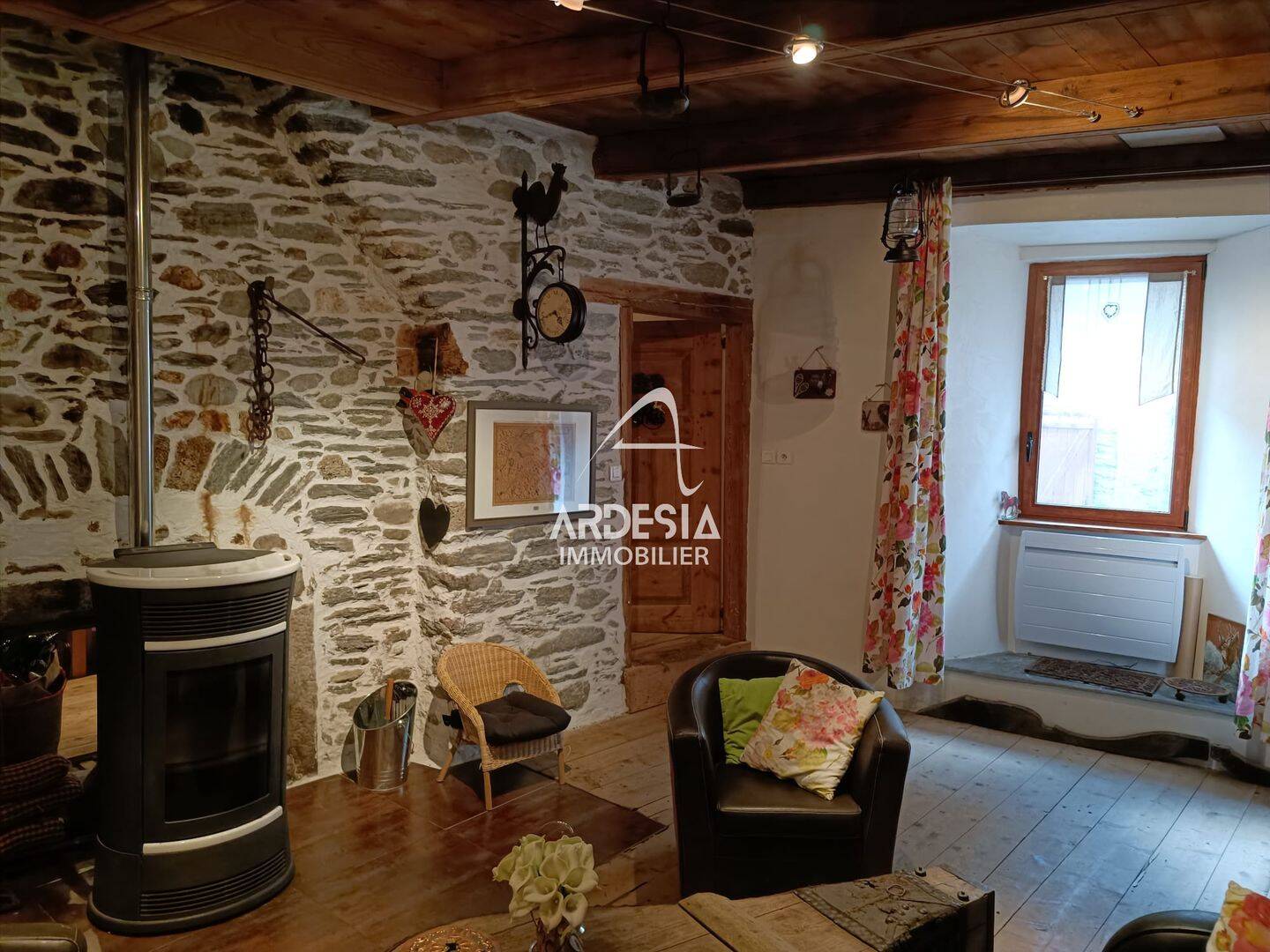 Maison 4 pièces 159 m² · à Val-Cenis · 159 m² · 330 000 €