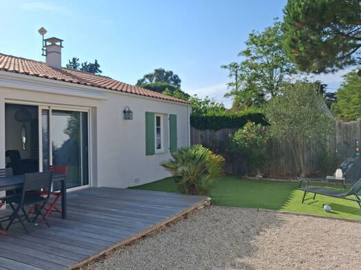 Maison à vendre 320 200 € 3 pièces 2 chambres 66 m² 173 m² de terrain Saint-Georges-d'Oléron 17190
