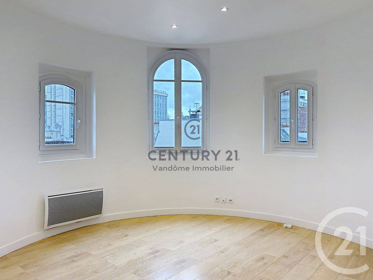 Appartement 1 pièce 34 m² · à Paris 9ème Arrondissement · 34,3 m² · 1 490 €/mois