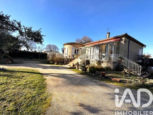 Maison à vendre 575 000 € 4 pièces 2 chambres 117 m² 1 600 m² de terrain Saint-Étienne-du-Grès 13103