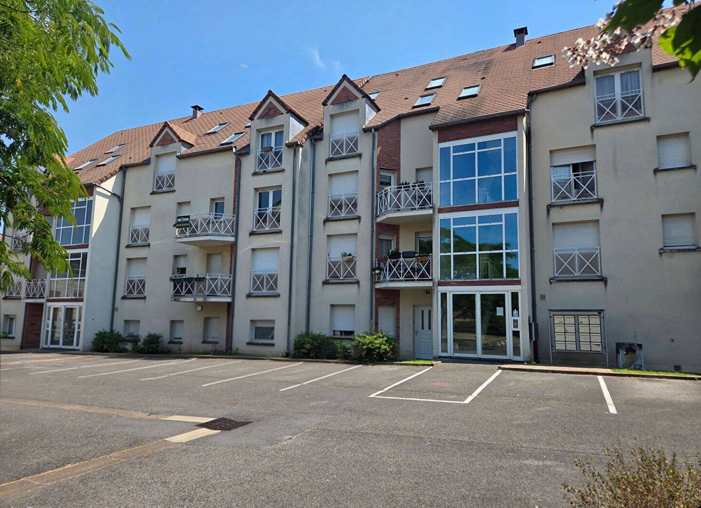 Appartement 3 pièces 67 m² · à Chambly · 66,8 m² · 990 €