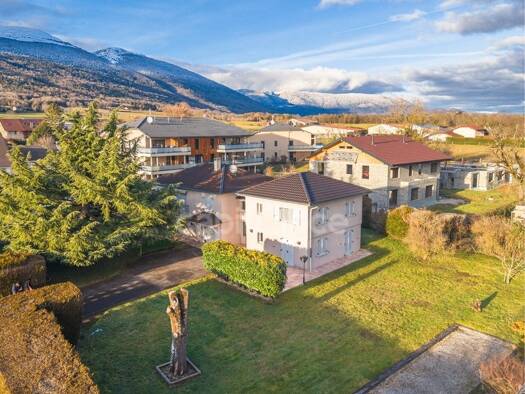 Maison à vendre - neuf 877 000 € 6 pièces 4 chambres 230 m² 1 462 m² de terrain Crozet 01170