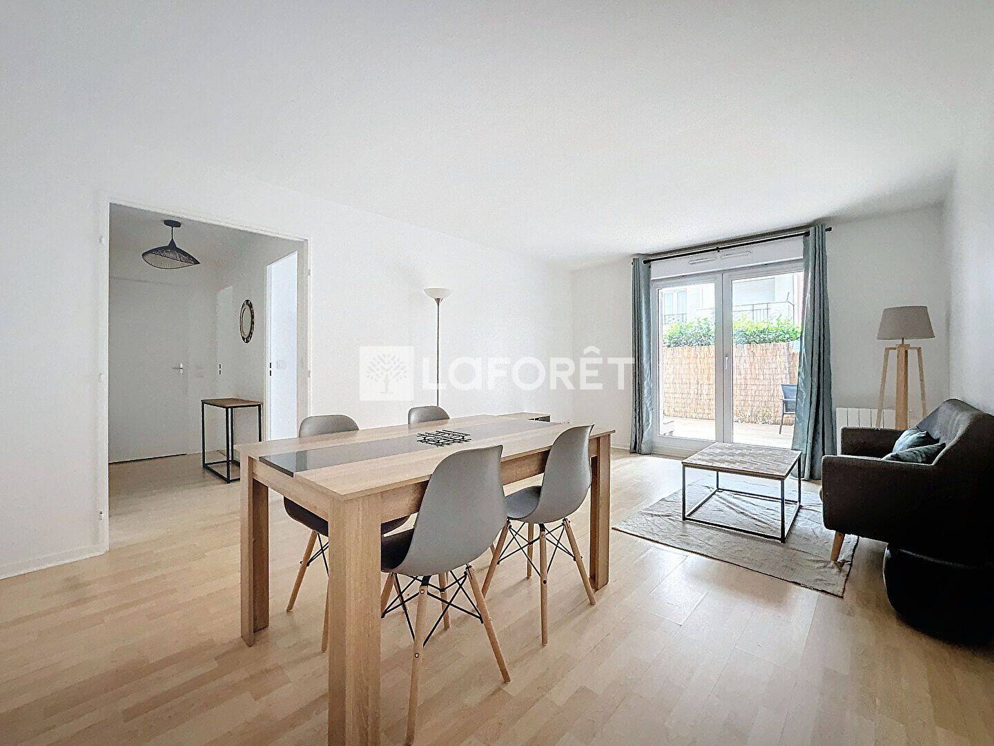Appartement 2 pièces 47 m² · à Chilly-Mazarin · 46,5 m² · 1 050 €