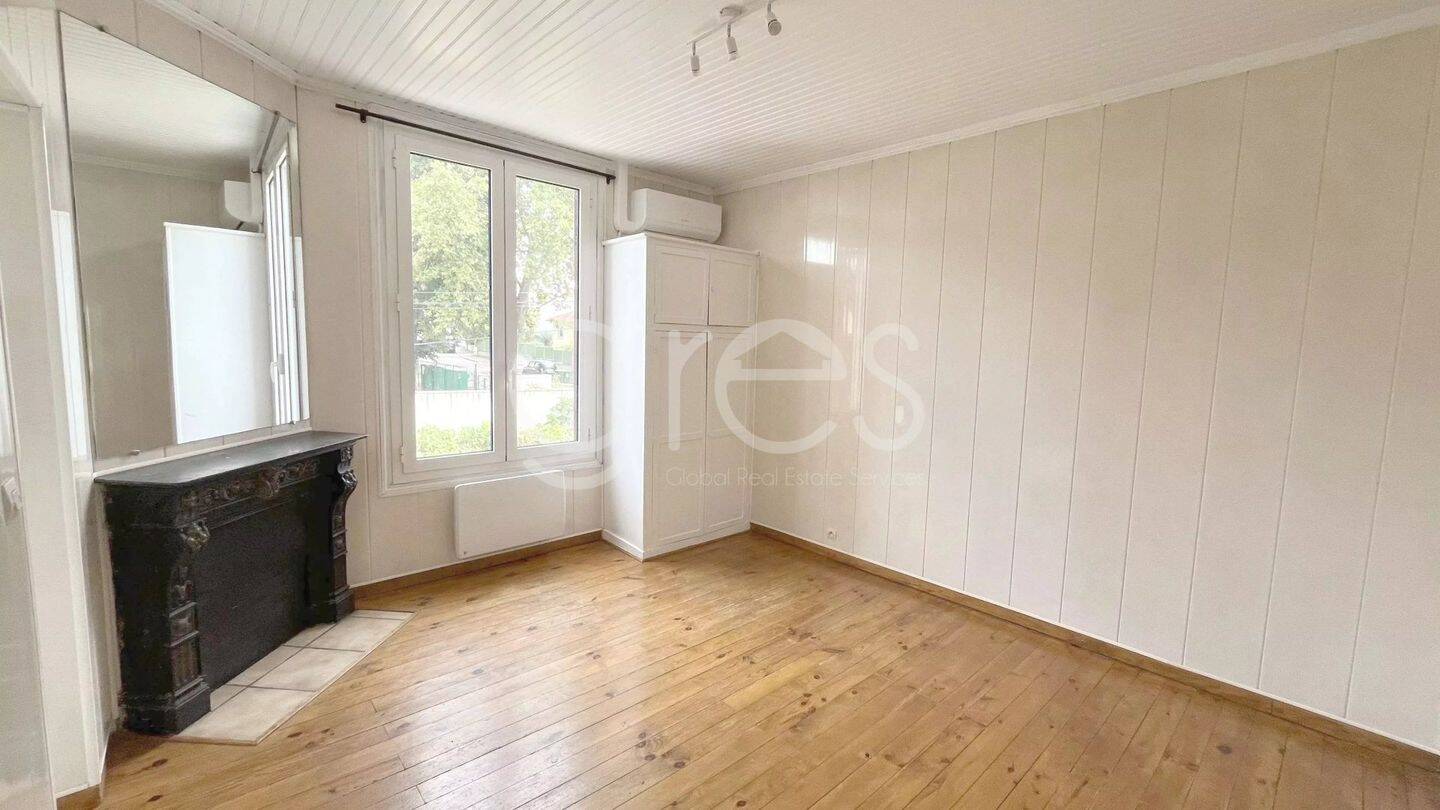Appartement 2 pièces 69 m² · à Antony · 68,6 m² · 1 990 €