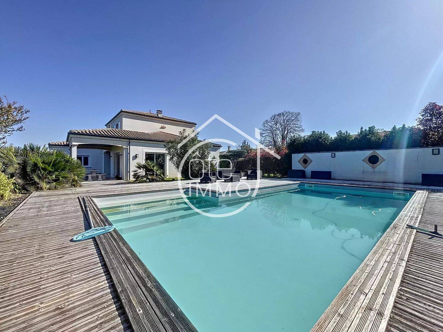 Maison 6 pièces 189 m² · à Saint-Magne-de-Castillon · 188,9 m² · 390 000 €