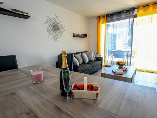 Appartement à vendre 350 000 € 3 pièces 2 chambres 65,4 m² RDC/1 Porticcio Grosseto-Prugna 20166