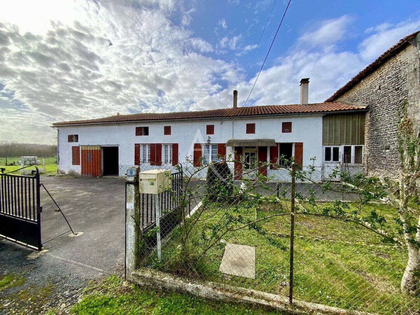 Maison 4 pièces 85 m² · à Sainte-Ramée · 85 m² · 92 000 €