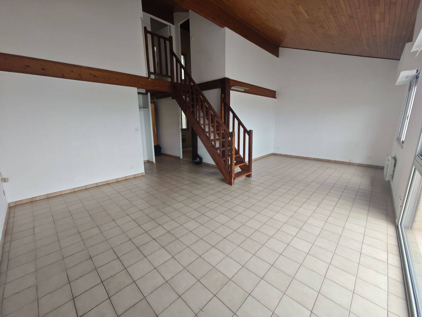 Appartement 4 pièces 75 m² · à Bordeaux · 75 m² · 950 €