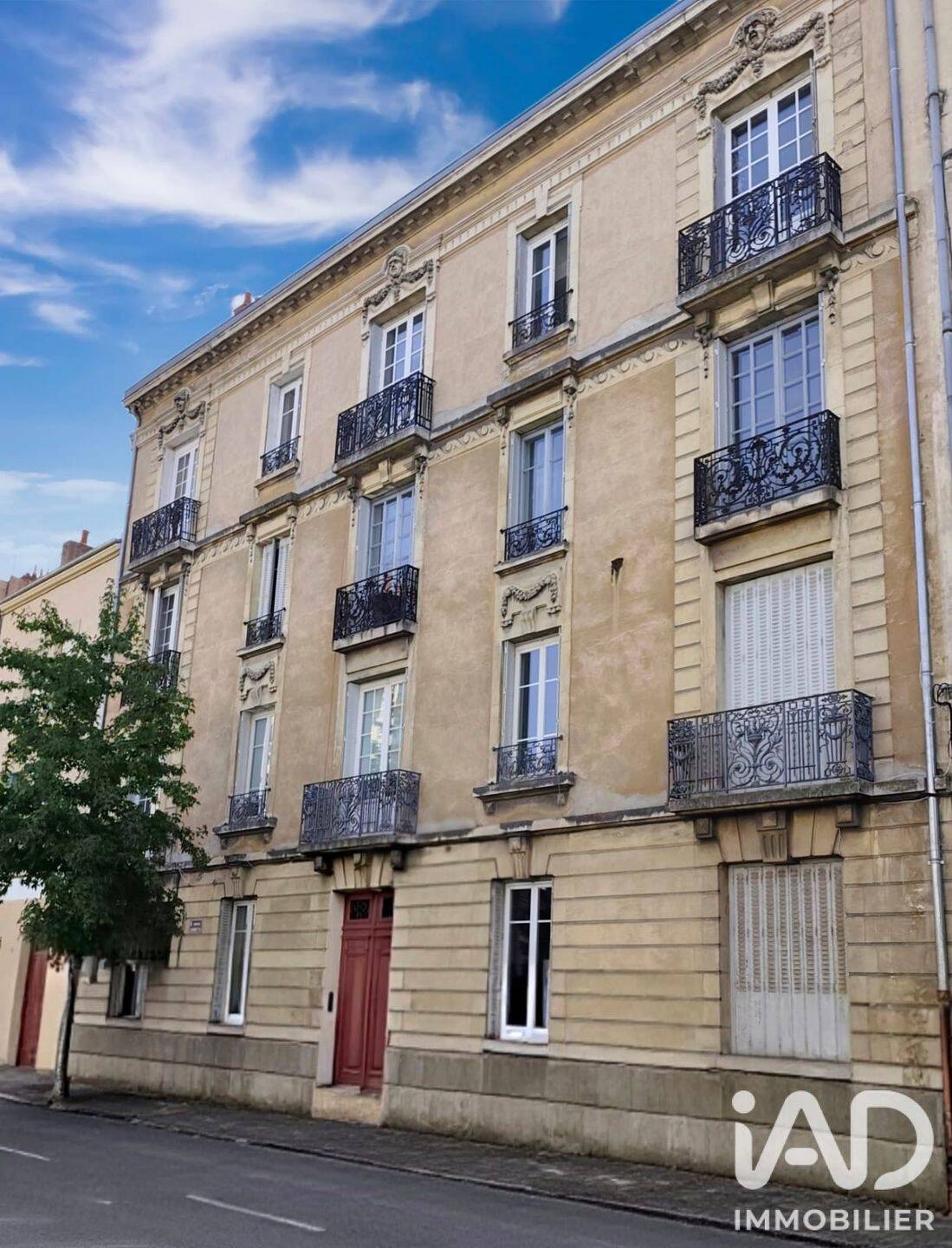 Appartement 3 pièces 78 m² · à Roanne · 78 m² · 89 000 €